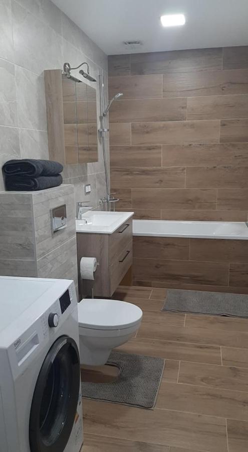 Jaukus Apartamentai Centre Шяуляй Екстер'єр фото